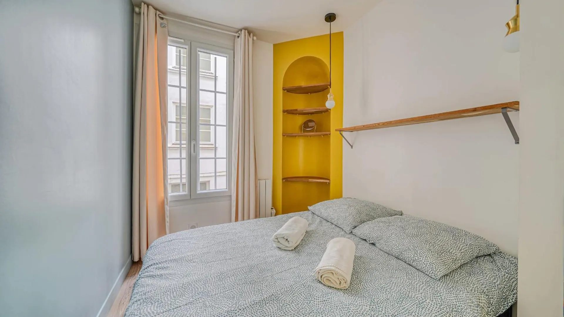 Apartment In Paris 17Th District